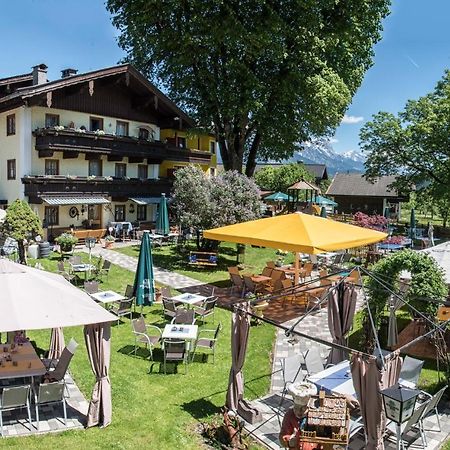 Ferienhotel Lindenhof Leogang Exterior photo